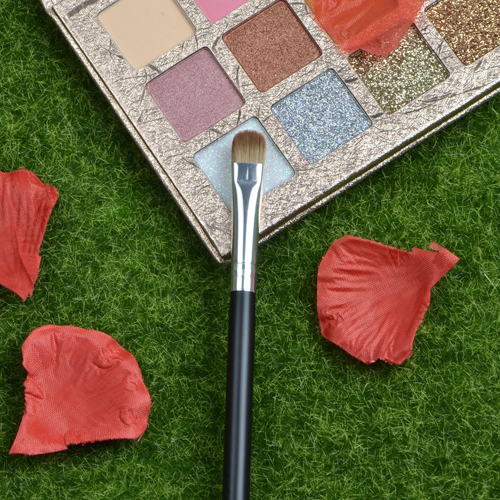 High Quality Custom Wholesale Silicone Hair Detailing Eyeshadow Makeup Brushes