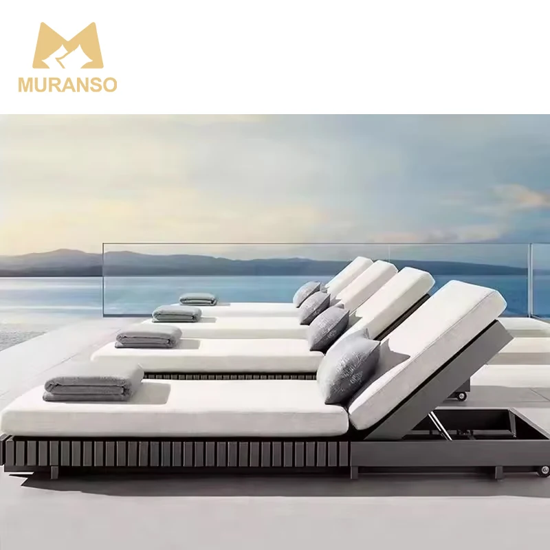 Шезлонги для пляжа из черного металла