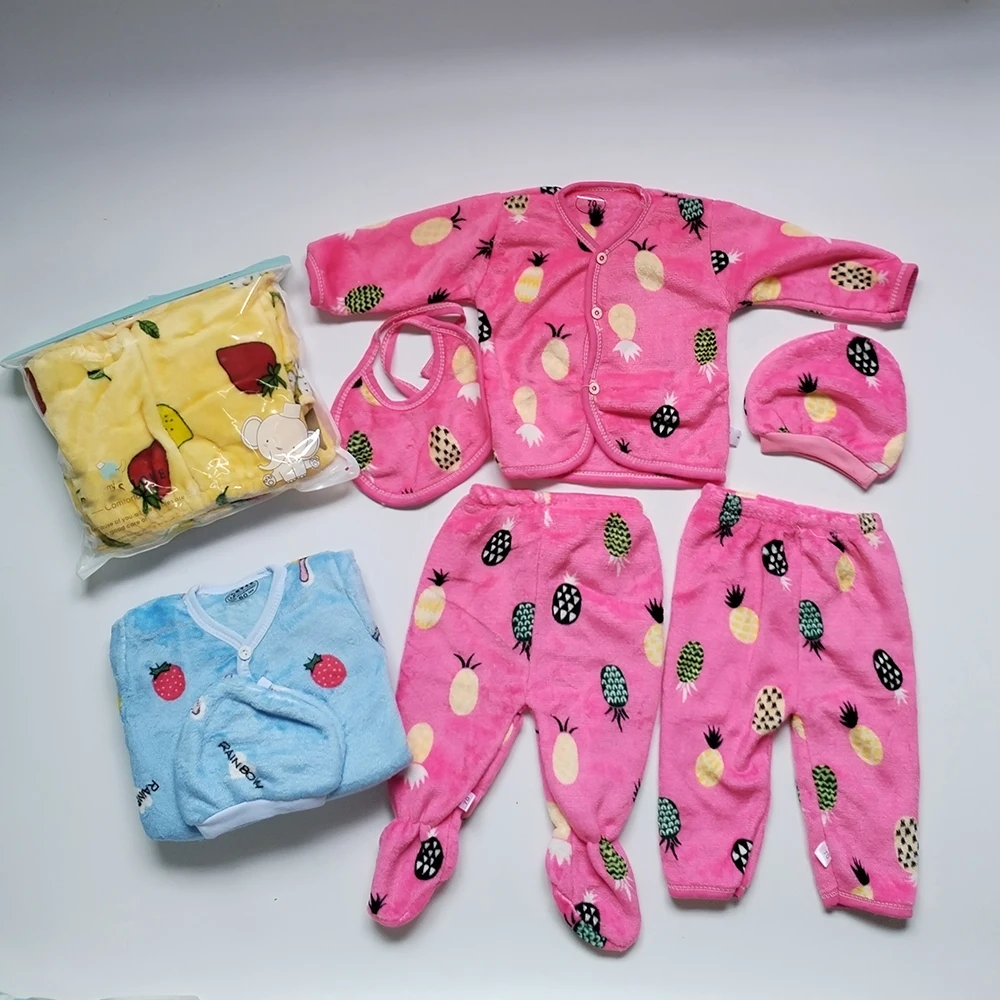 Custom Baby Clothes 5 Pieces Layette Set 0-6M Flannel Baby Winter Clothes Outfits  Newborn Baby Clothes Gift Set