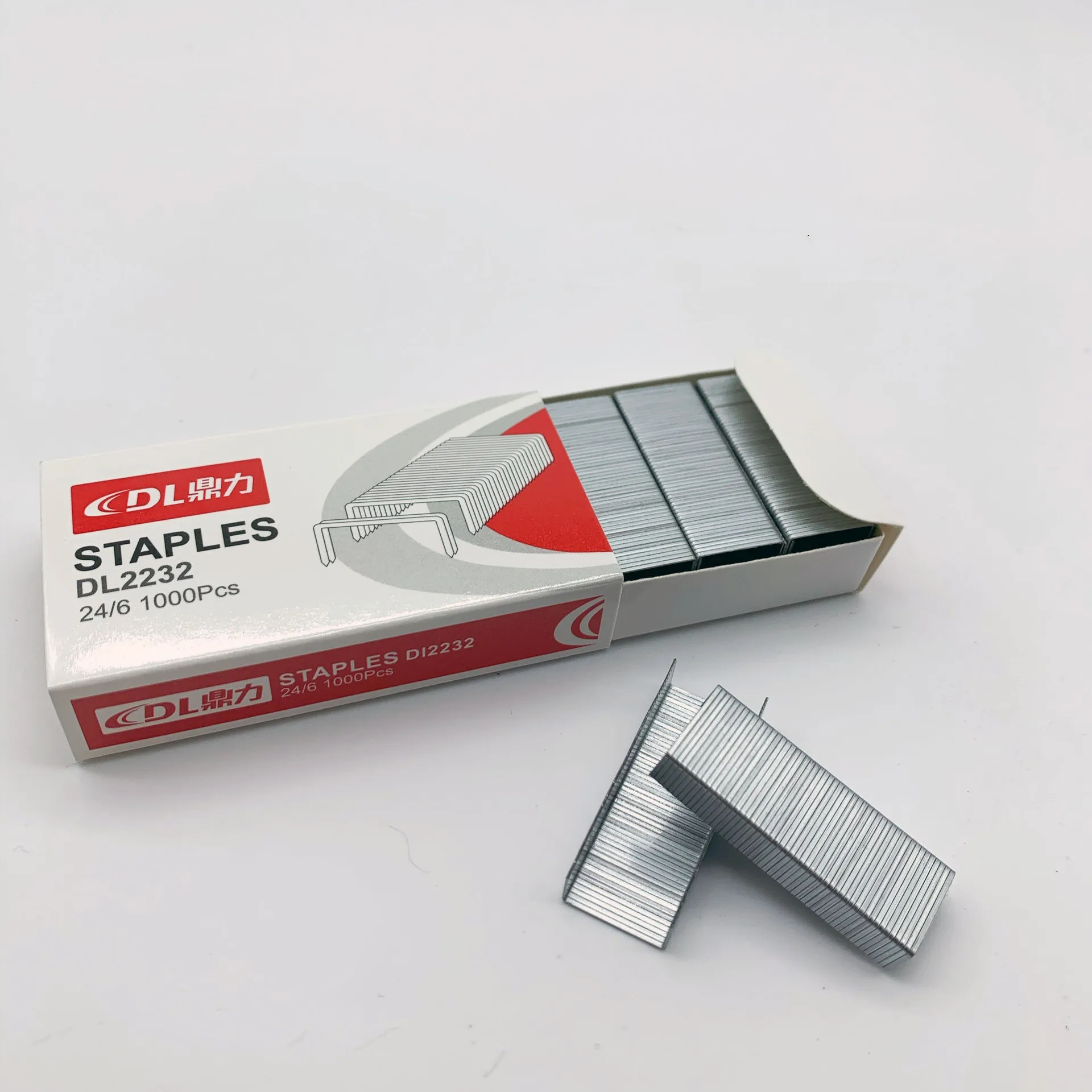 Office Binding Stationery Supplies High Quality Uniform Staples 24/6 General Staples Metal Binding Staples