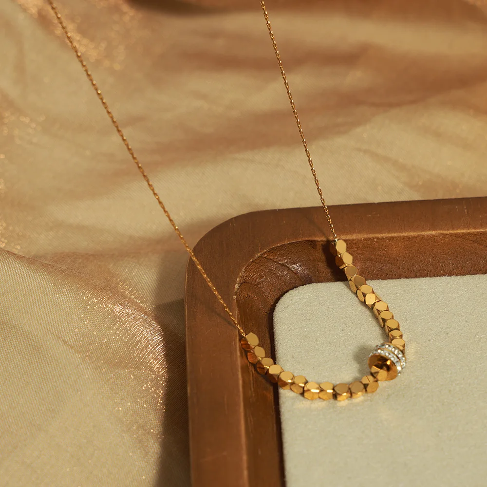 Fashion Jewelry 18k Gold Plated Stainless Steel Square Bead Beaded Inlaid Zircon Circle Charm Necklace Women