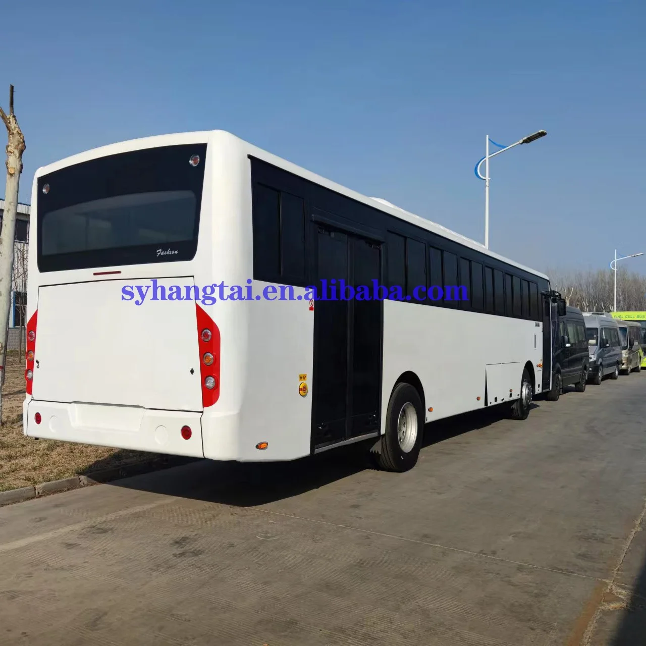 Africa 60 Seats CNG Fuel Bus Company Staff Pick-up Urban Passenger Transport Max Speed 90km/h