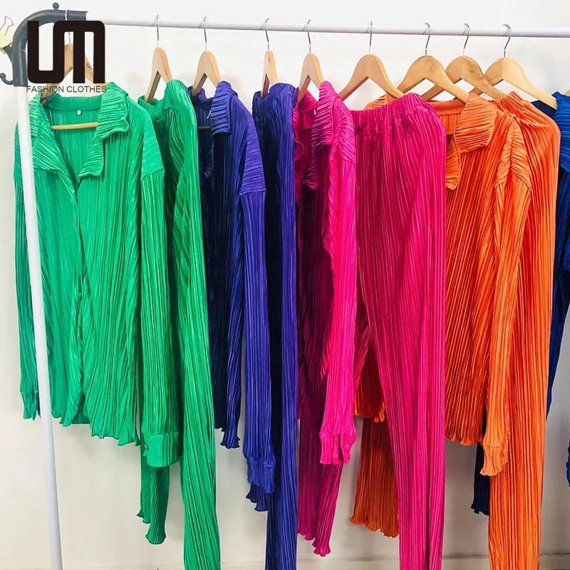 Оптовая продажа от производителя Liu Ming женская одежда свободные кроп-топы и плиссированные штаны для вечеринки комплект из 2