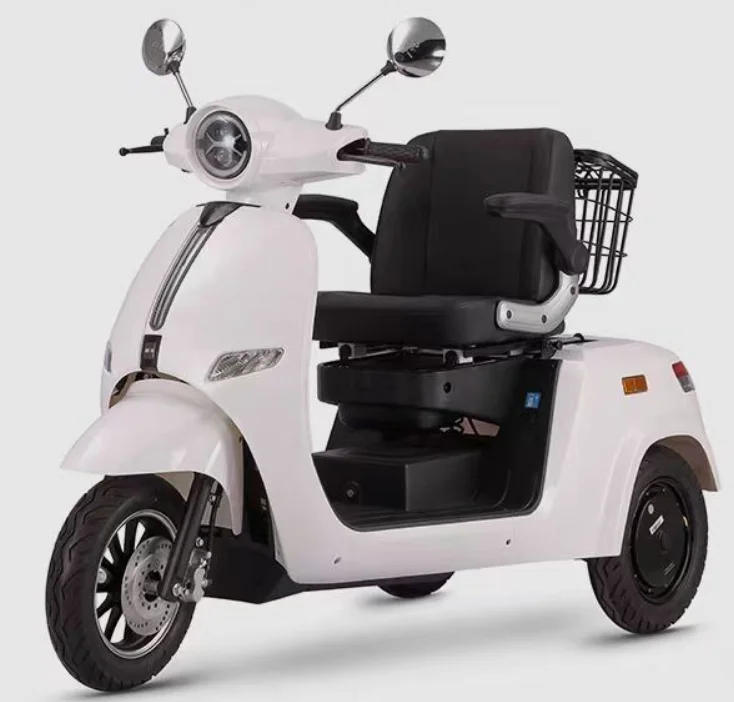 Europe Popular Electric Scooter Chinese Manufacturer 1600w Vehicle Three-wheeled Motorcycle