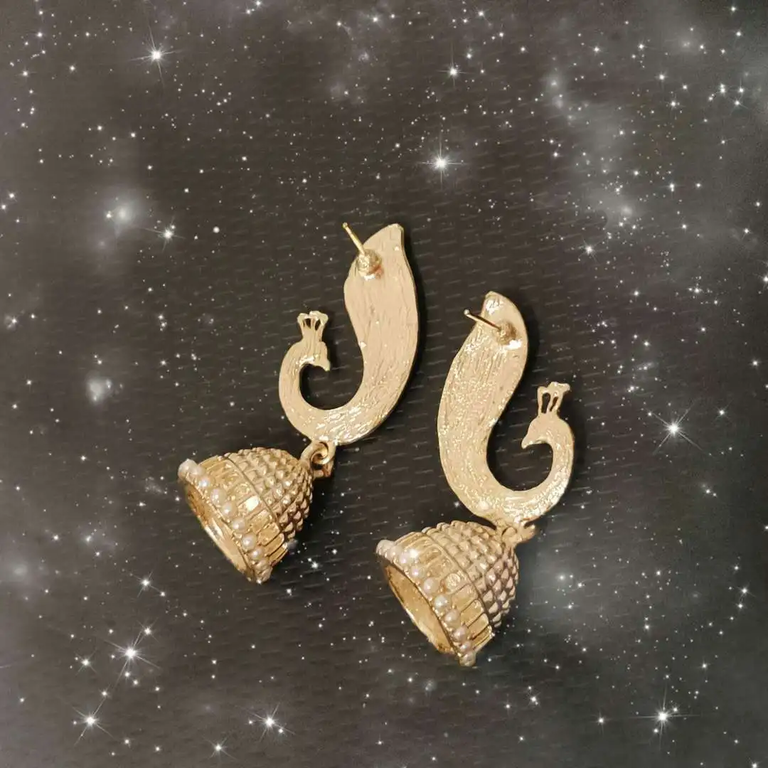 DAICY Cheap Wholesale Fashion Woman Exaggerated Peacock Gold Jhumka Earrings Design with Price