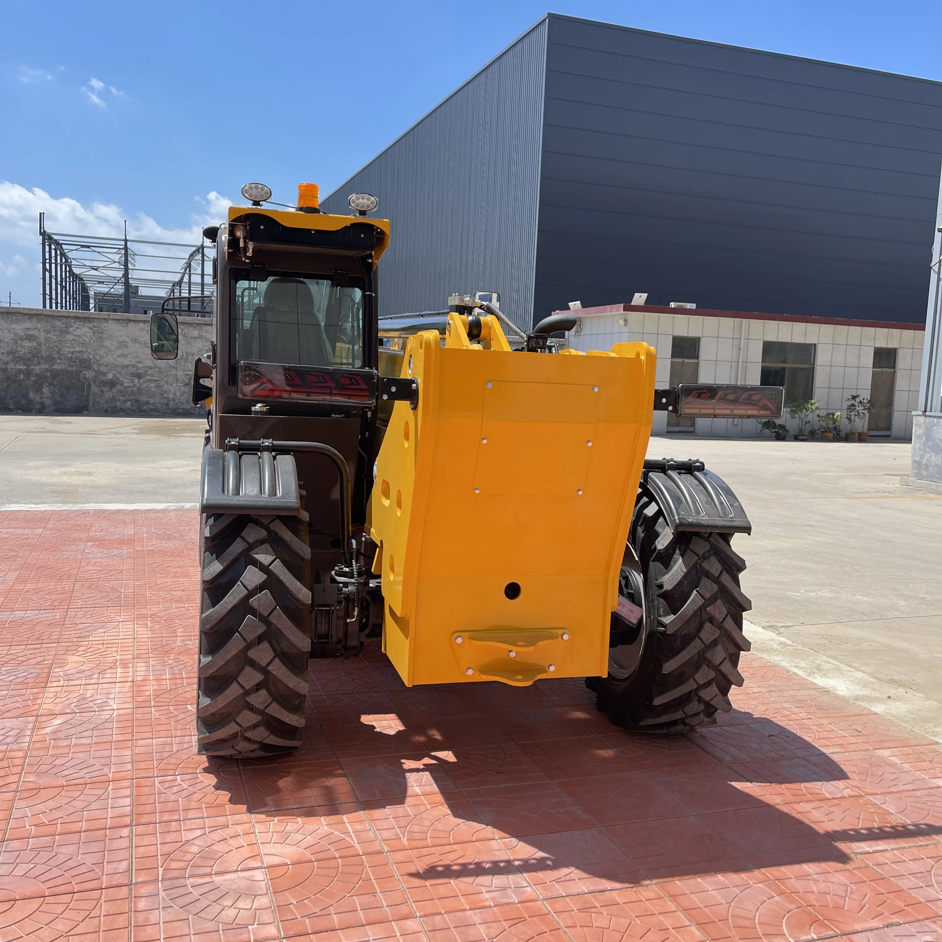 Lifting Machine 4X4 Telehandler Forklift 4ton 14 m telehander for sale with Europe 5 engine