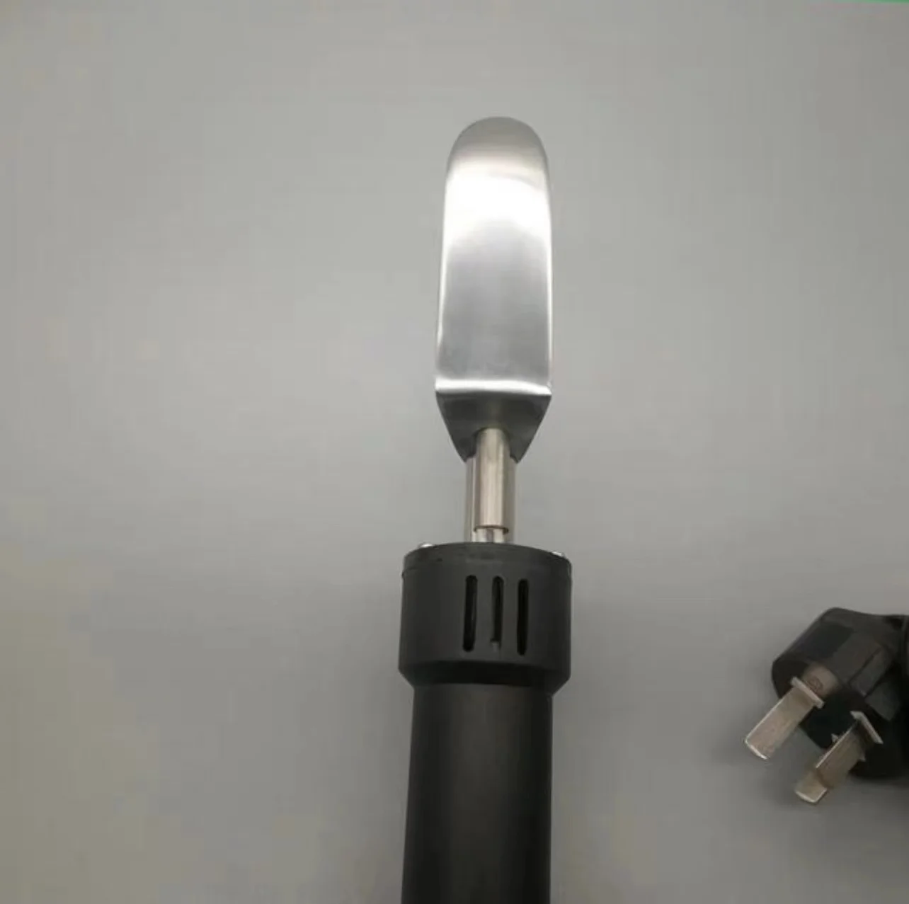 Factory Supply Made Leather Wrinkle Removal Stainless Steel Electric Portable Ironing machine