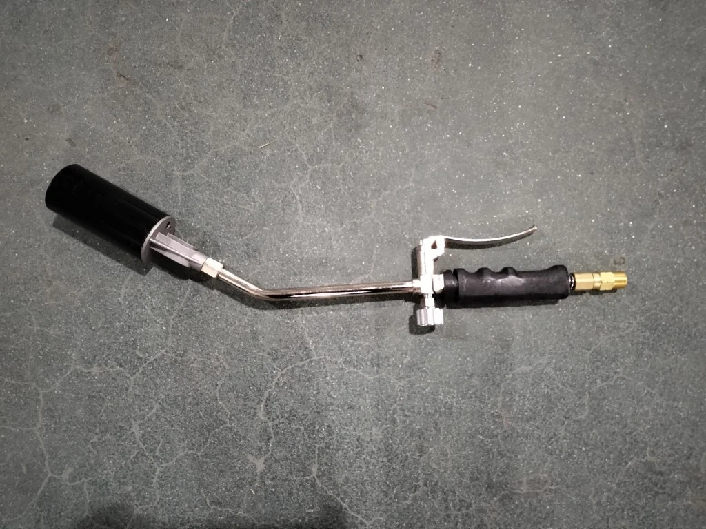 American type Roofing torch with durable handle metal rack