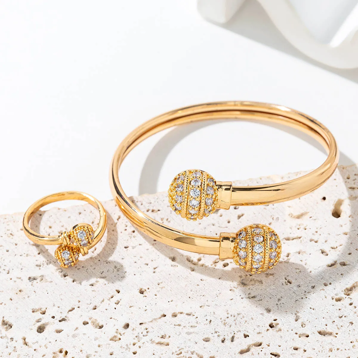 Wholesale Saudi Gold Ball Design Cuff Bangle Bracelet Flexible Cubic Zirconia Ring and Bangle Two Pcs Sets Jewelry Women