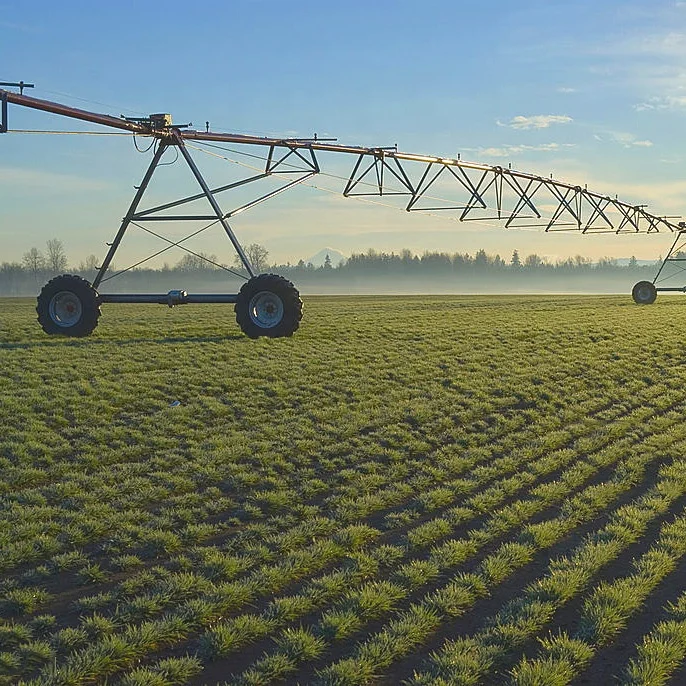 2022 Hot Sale Farm Rotating Center pivot irrigation Device Axial Spinning Sprinklers solutions