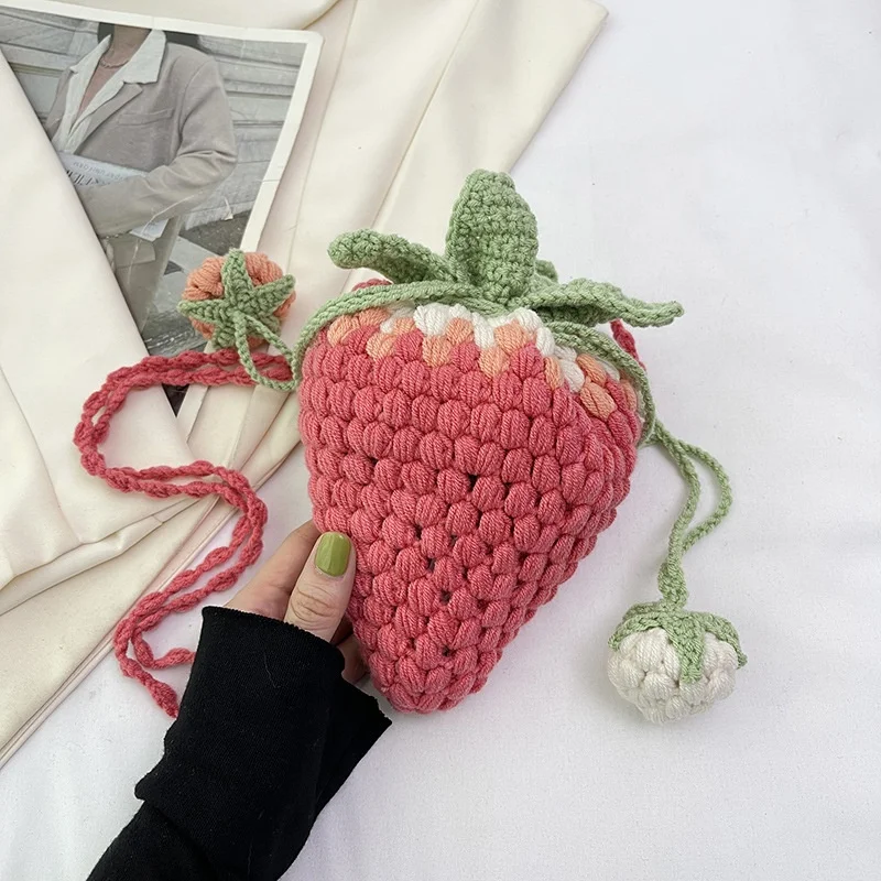 2024 Trendy Lady Cotton Crotch Bag Knitted Mini Chain Strawberry Purse Women Luxury Branded  La Handbags