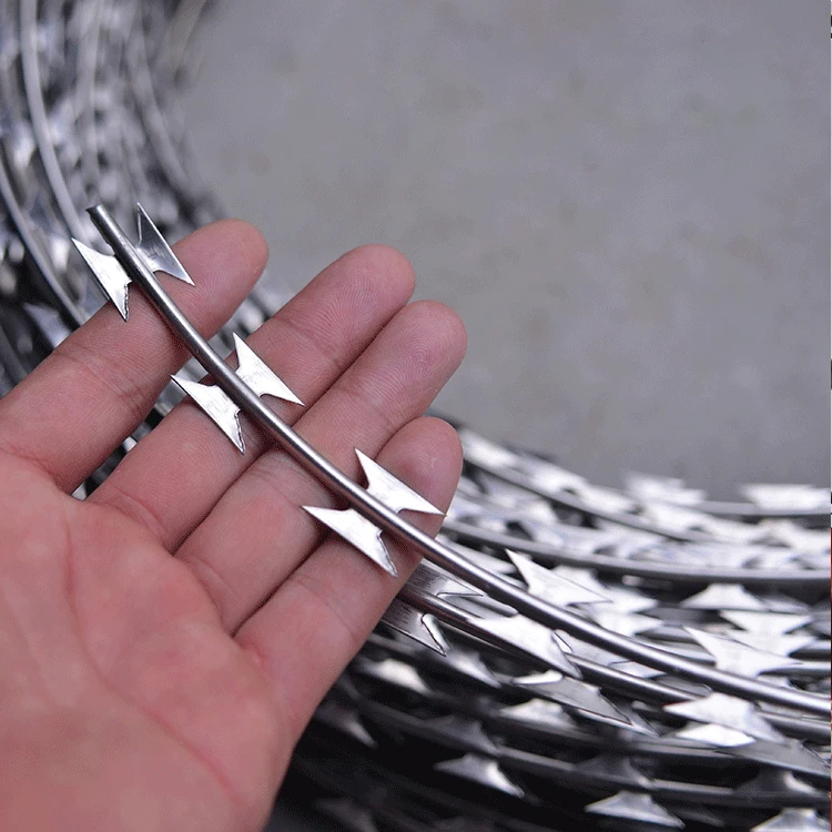 BTO-18 Type Industry Grade High Quality Razor Barbed Wire Hot Dipped Galvanized Security Concertina Razor Wire
