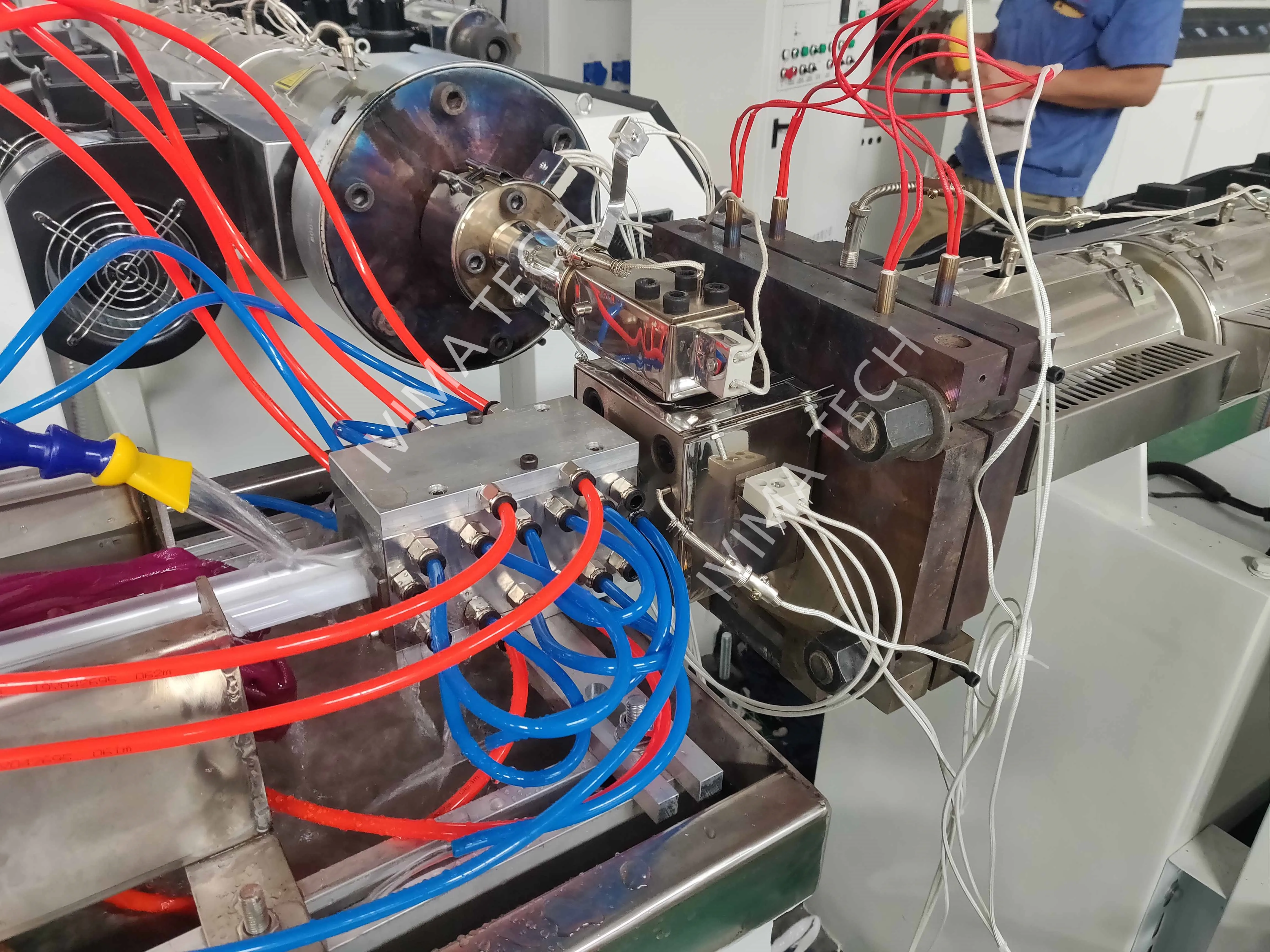 PC PMMA LED light tube profile/lamp shade making machine/production line/extruder with 1or2 color