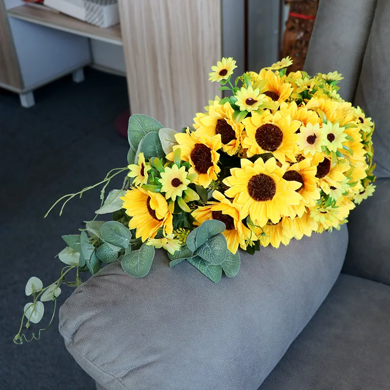 Wedding Decoration Supplies Wholesale Bride Holding Artificial Flower Wedding Bouquet