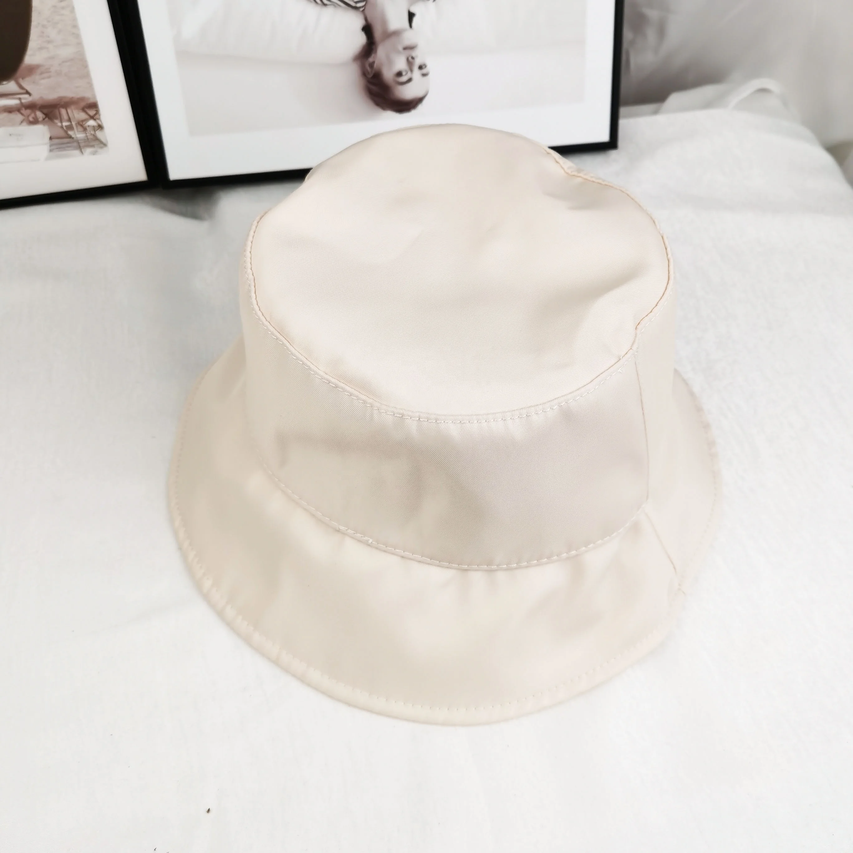 Wholesale Famous Designer Brand Hats Correct Logo P Luxury Bucket Hat White Summer Beach Hat Waterproof Fabric  Fashion luxury