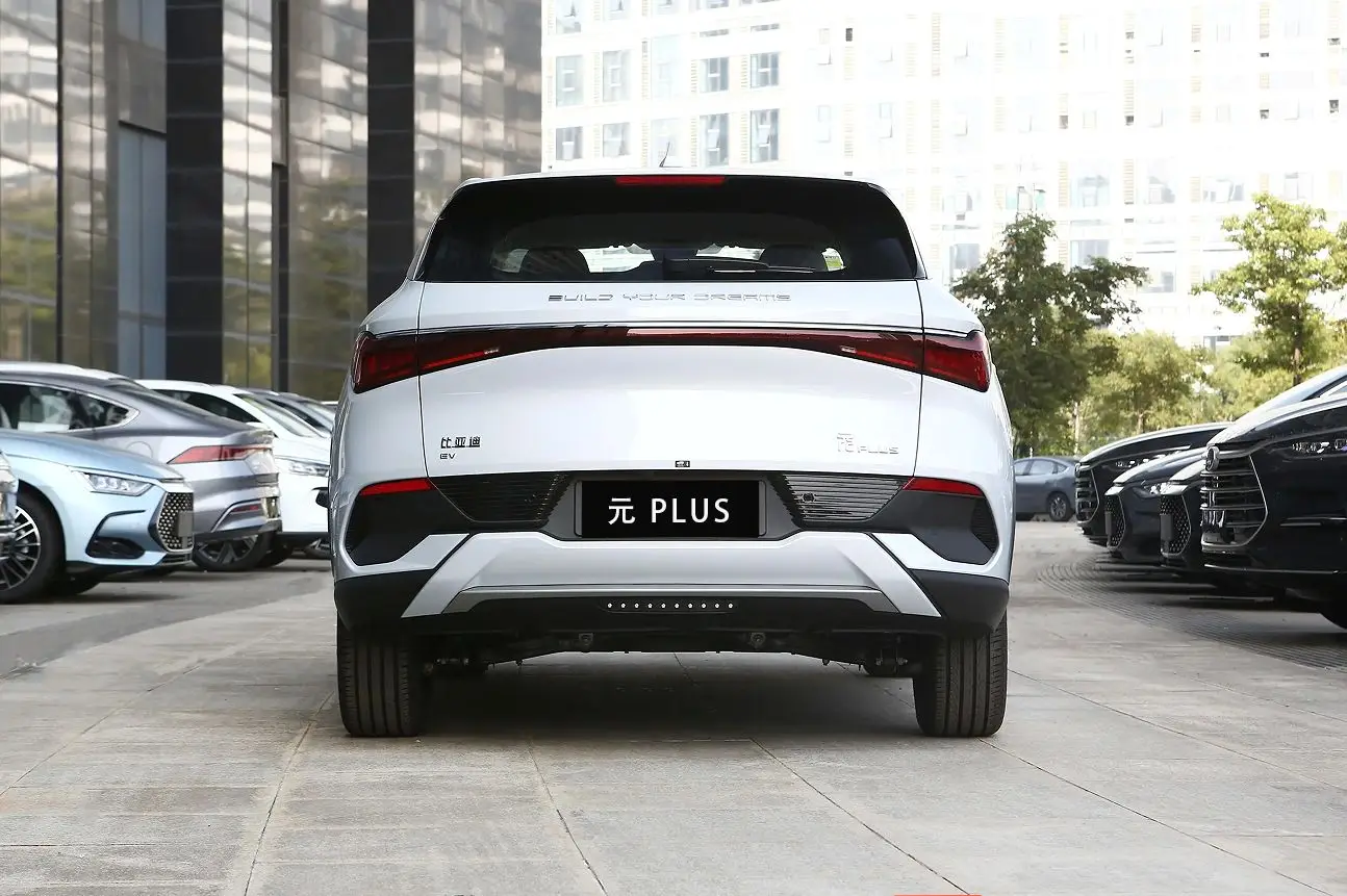 Hot-Selling Made In China Left Hand Drive Luxury BYD Yuan Plus Fast Charging Used New Energy Vehicle