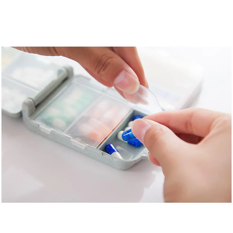 
Eco-friendly Wheat Stalk Degradable Mini Sealed 3 Layer Pill Organizer For Outdoor Travel 