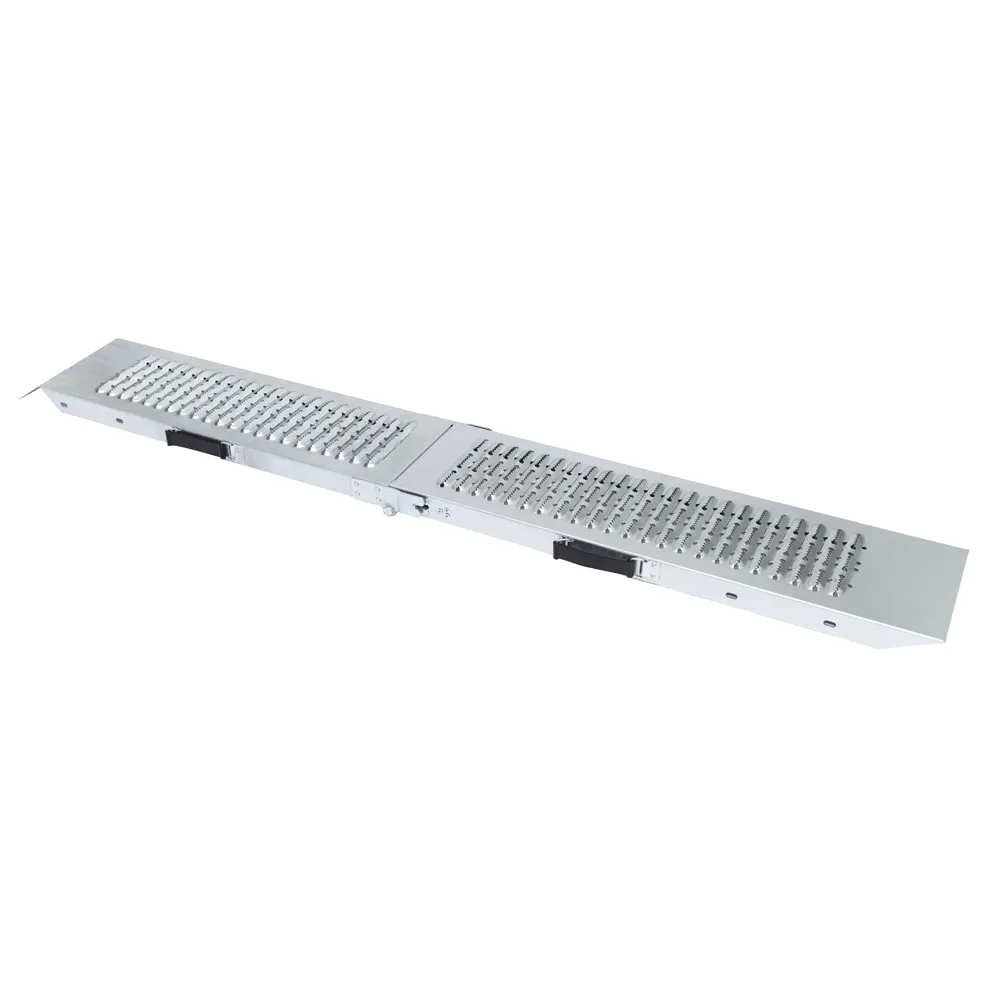 Manual Folding Steel Ramp Loading Ramps Silver Truck Loading Accept Galvanize Truck 400kg/pairs