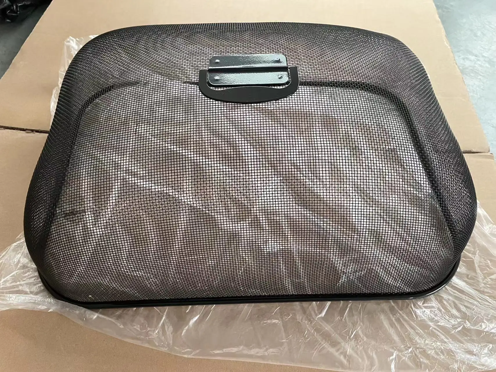 Hot Selling Kitchen Utensils Tent Umbrella Metal Mesh Demo Screen Outdoor Household Picnic Food Cover Tent