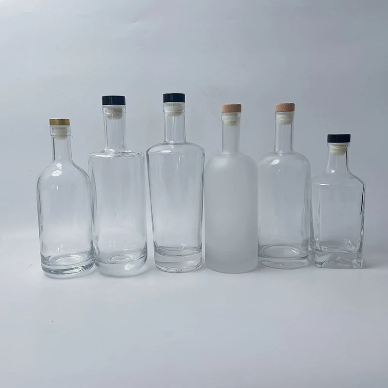 Empty Custom 70cl alcohol bottle glass liquor bottles with cork for vodka whisky rum tequila gin