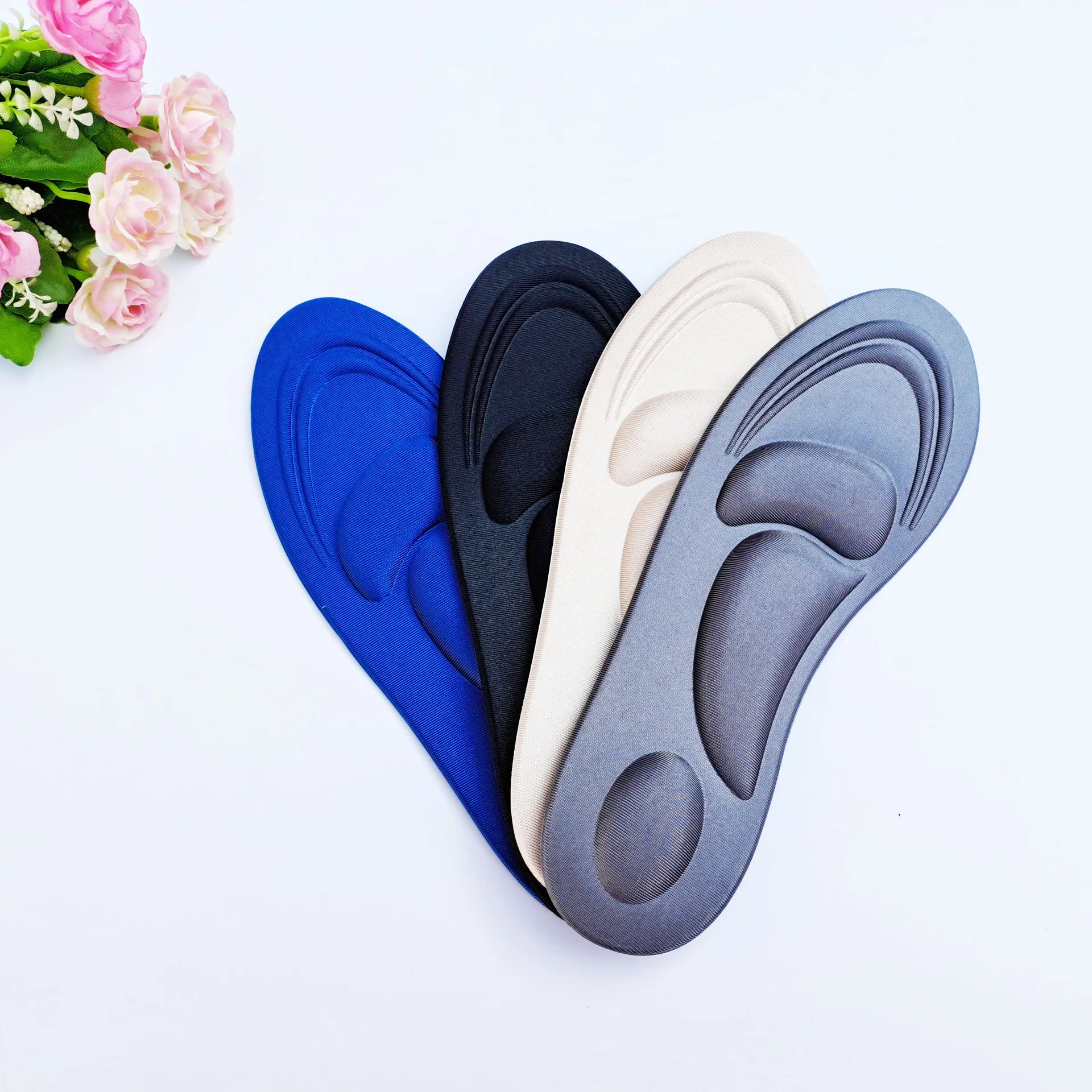 Sports shock-absorbing breathable insoles men and women arch support odor proof sweat absorbing soft sole running insoles