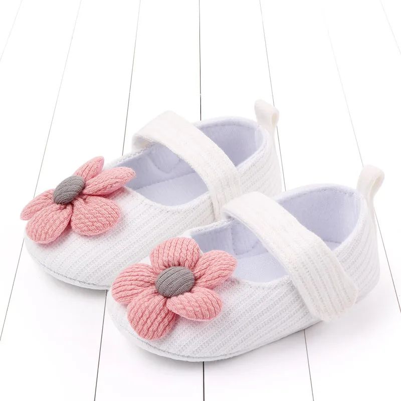 Baby Girls Cotton Shoes Retro Spring Autumn Toddlers Prewalkers Cotton Shoes Infant Soft Bottom First Walkers