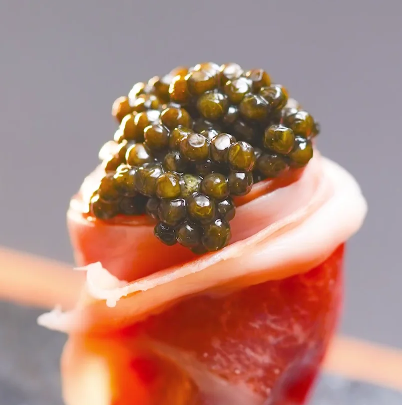 Cheap Chinese sturgeon black caviar red Marrow osetra ikra Sturgeon
