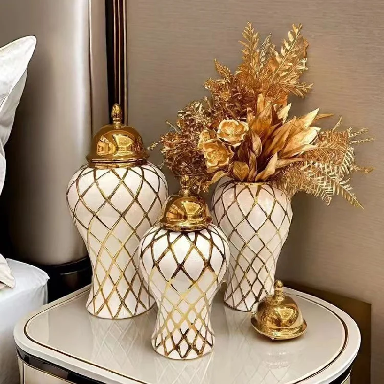 In StockModern Home Decor Electroplating Temple Jar Ceramic European Porcelain Vase Light Luxury Helloween Glitter Stone Vase