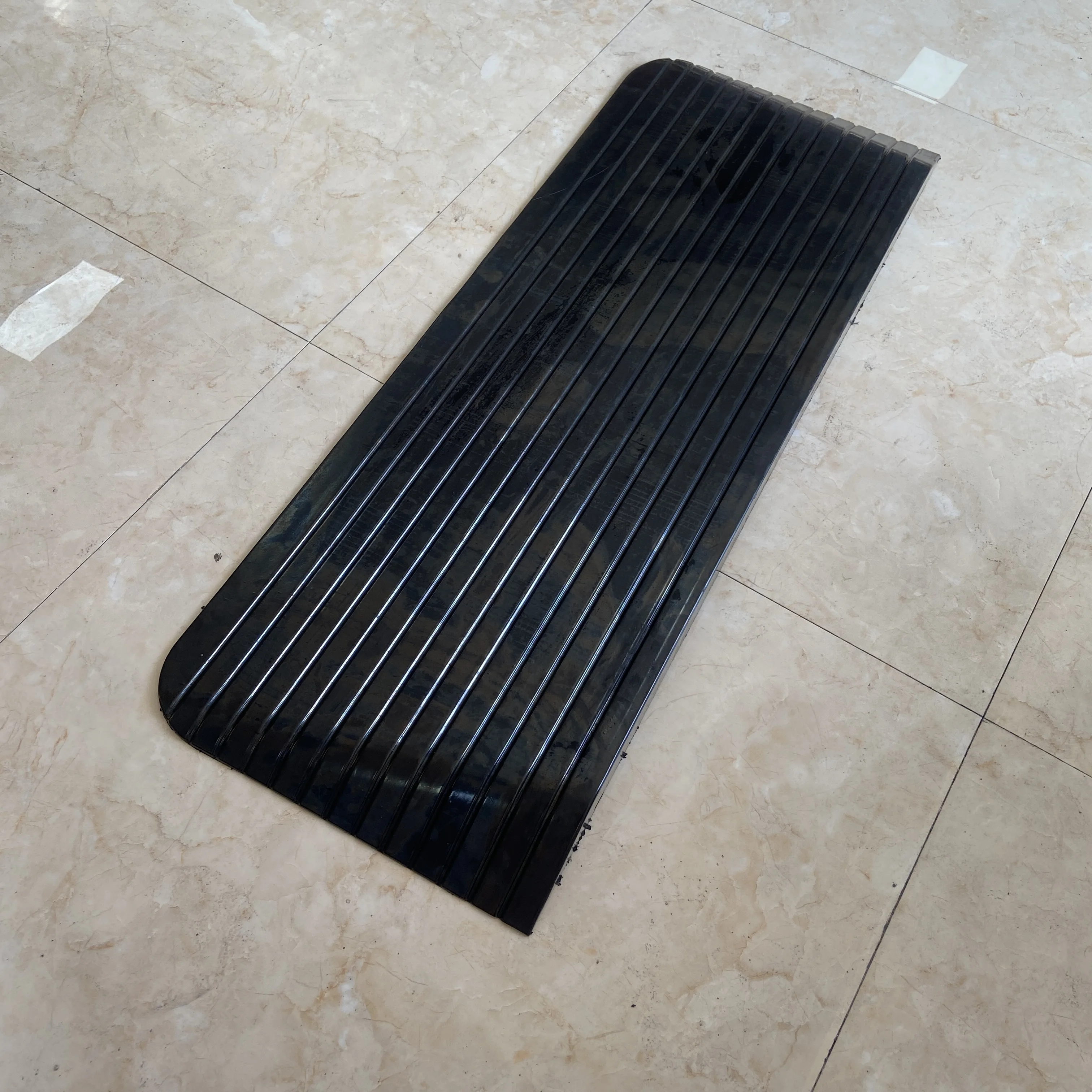 Solid 2.5 inch  Rubber Curb Ramp  Threshold Ramp Wheelchair