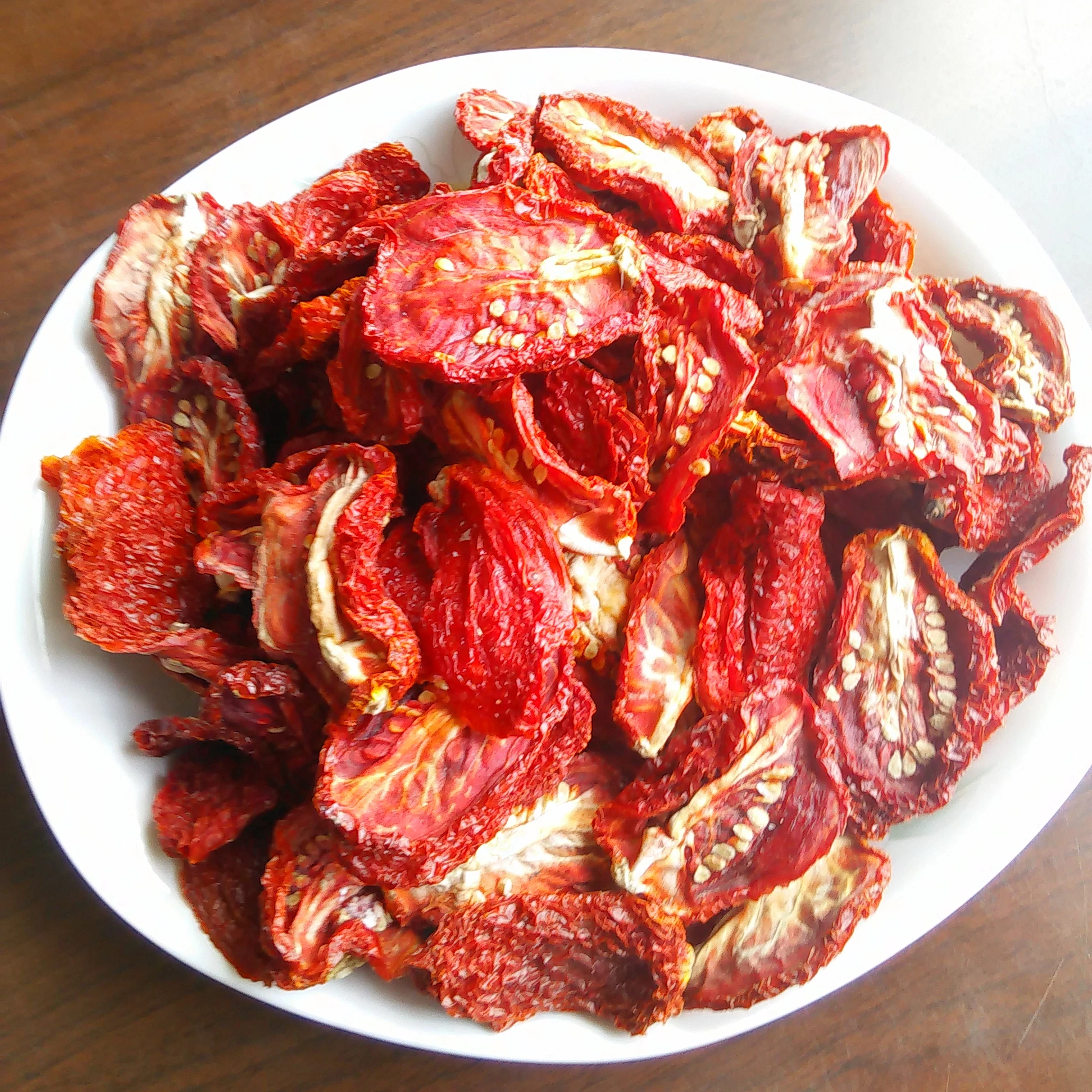 Sun dried tomato half-tomate seco