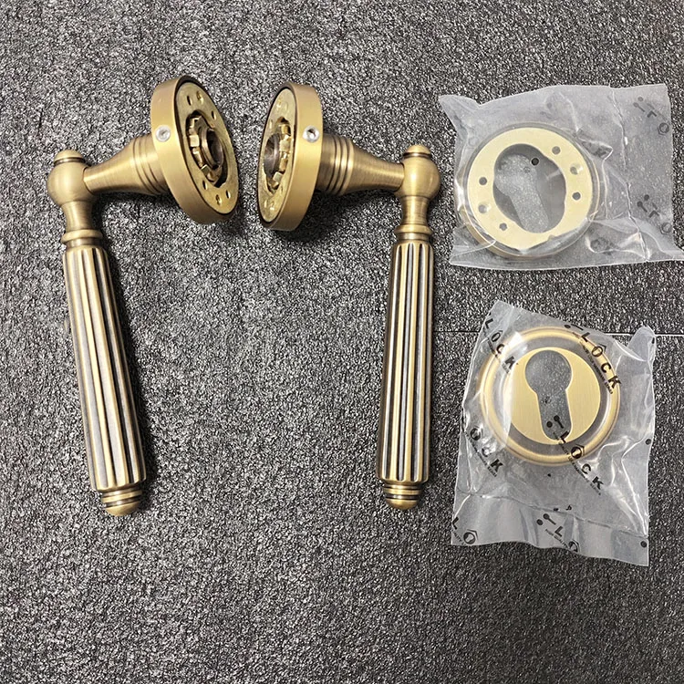 New Modern Solid Brass Wooden Door Handle Privacy Lock Interior Magnetic Door Handle Lock