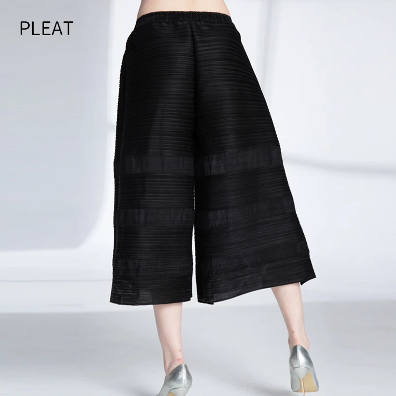 Issey Miyake Pleated ladies fashion casual elastic belt seven minutes Wide Leg Pants