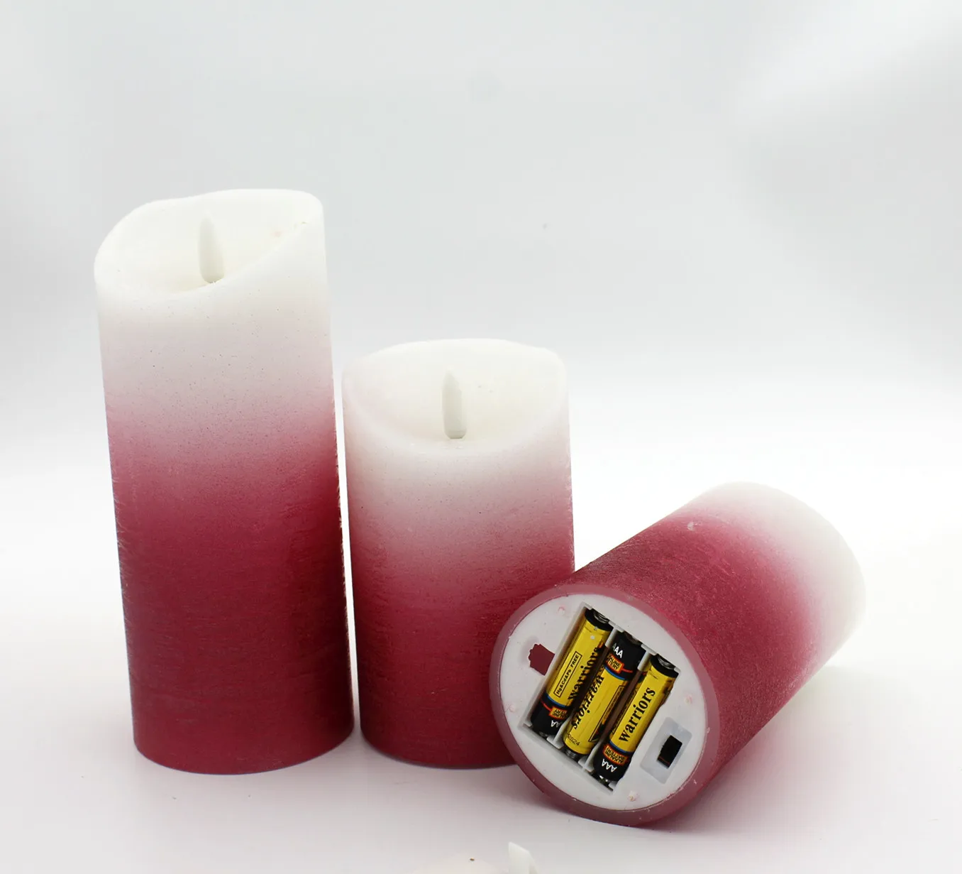 The new 2022 premium indoor LED flameless Christmas candle has a gradient of red