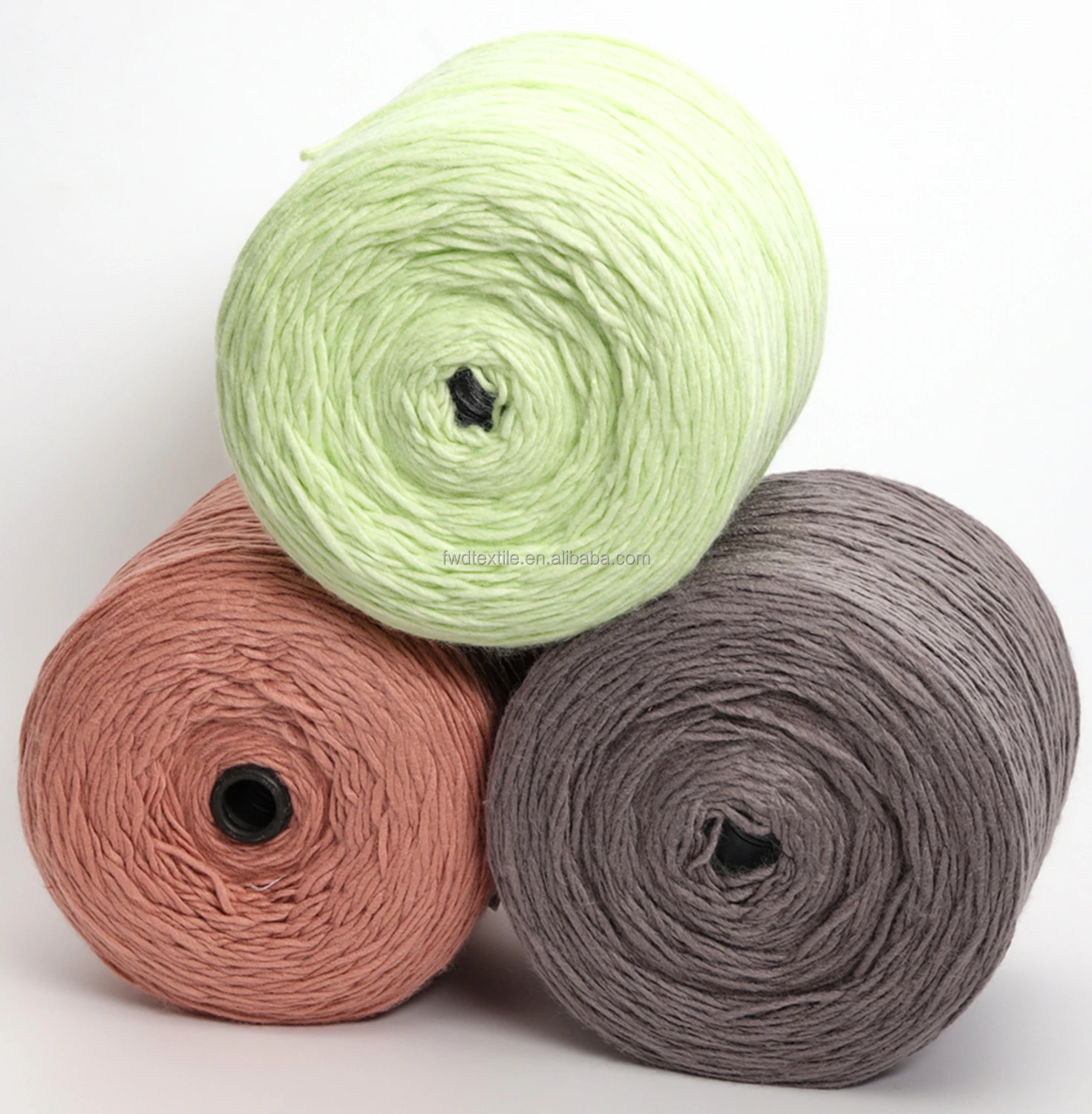 Spot Goods 100% Acrylic Worsted Roving Yarn Cone 3Nm/1 100% Dyed Fancy Knitting & Crochet Yarn for Sewing