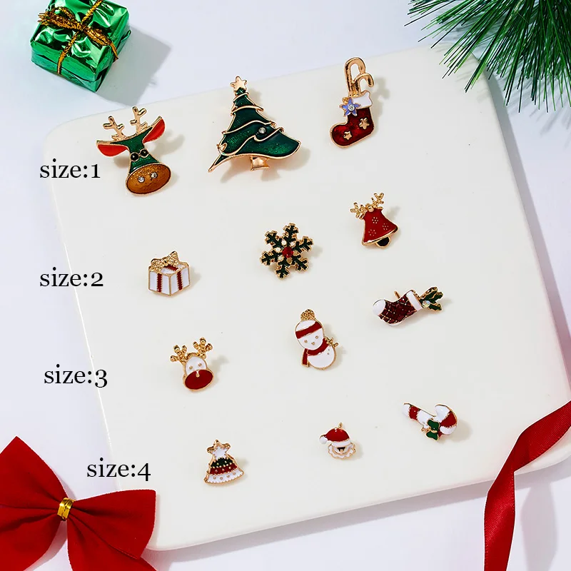 Merry Christmas Brooches Christmas Socks Christmas Tree Elk Enamel Badge Small Brooch Women Fashion Party Jewelry Gifts