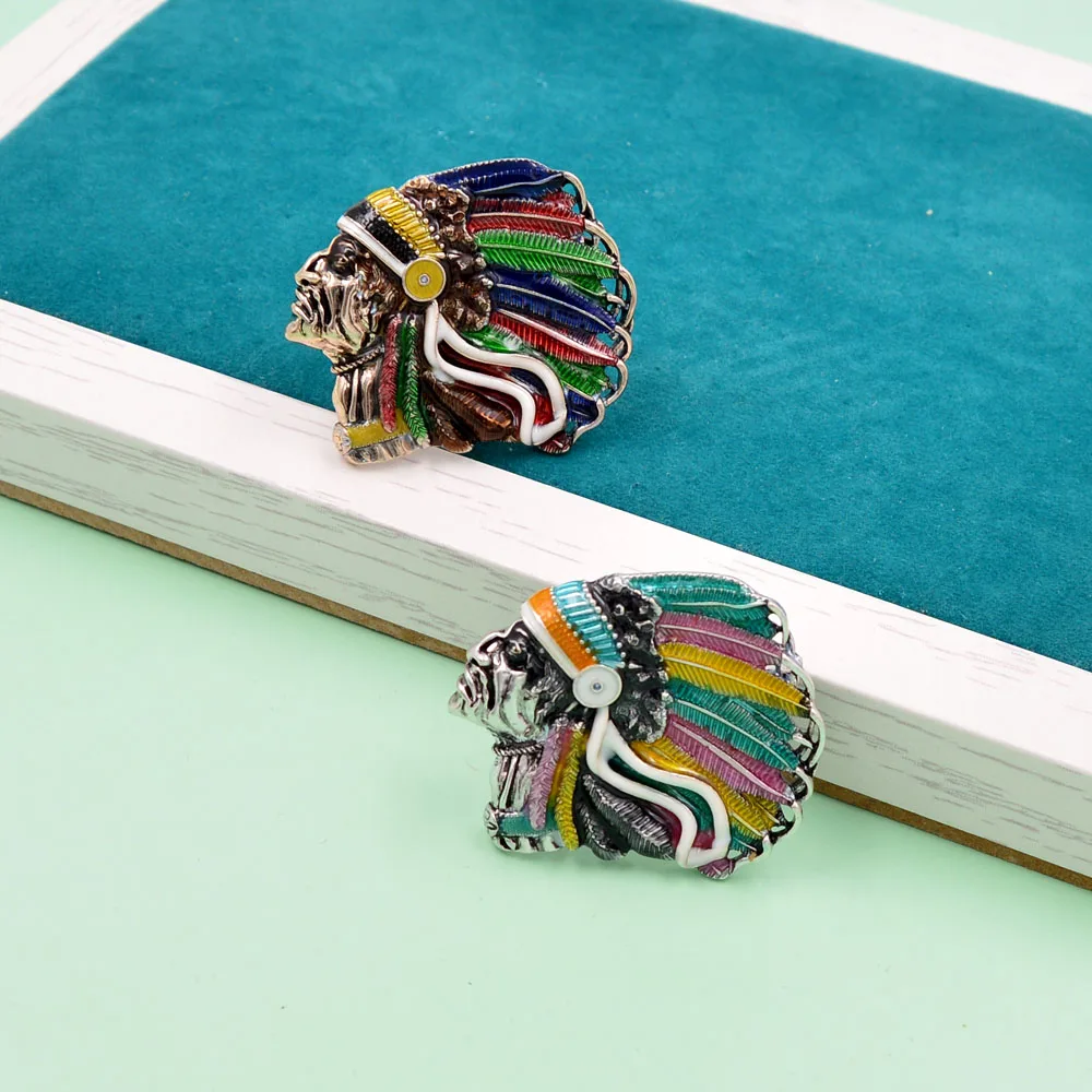 
Indian Chief Head Brooch New Design Vintage Fashion Pin Feather Style High Quality Coat Accessories Multi-color Drop Shipping 