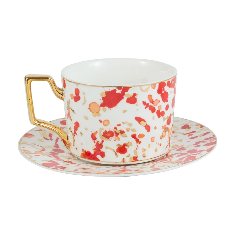 Европейские роскошные расписные золотые керамические чашки и блюдца с изображением настоящего золота, наборы арабских чашек с блюдцами, золотые чашки с ободком, оптовая продажа