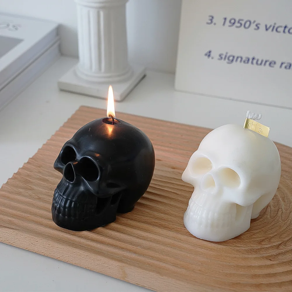 Handmade Decorative Perfumada Aromatherapy Crossbones Shaped Scented Candle For Halloween Celebration Home Decor