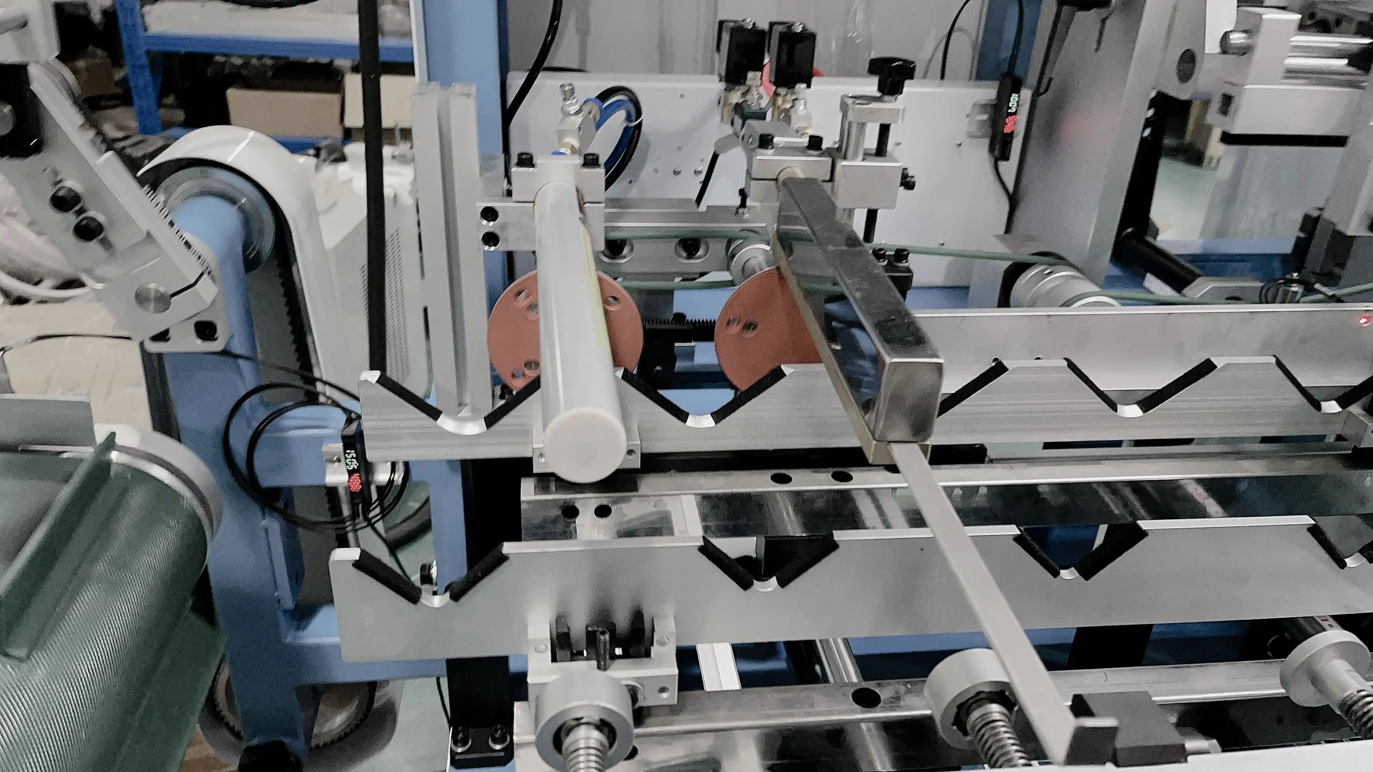 Glass Beverage Bottle Serigraphy Printing Machine Automatic Liquor Bottle UV Screen Printing Machine