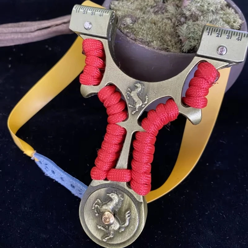 New Style Popular Powerful Slingshot Sale Laser-Slingshot Magnetic Slingshot With Quick Press Installation Shooting And Hunting