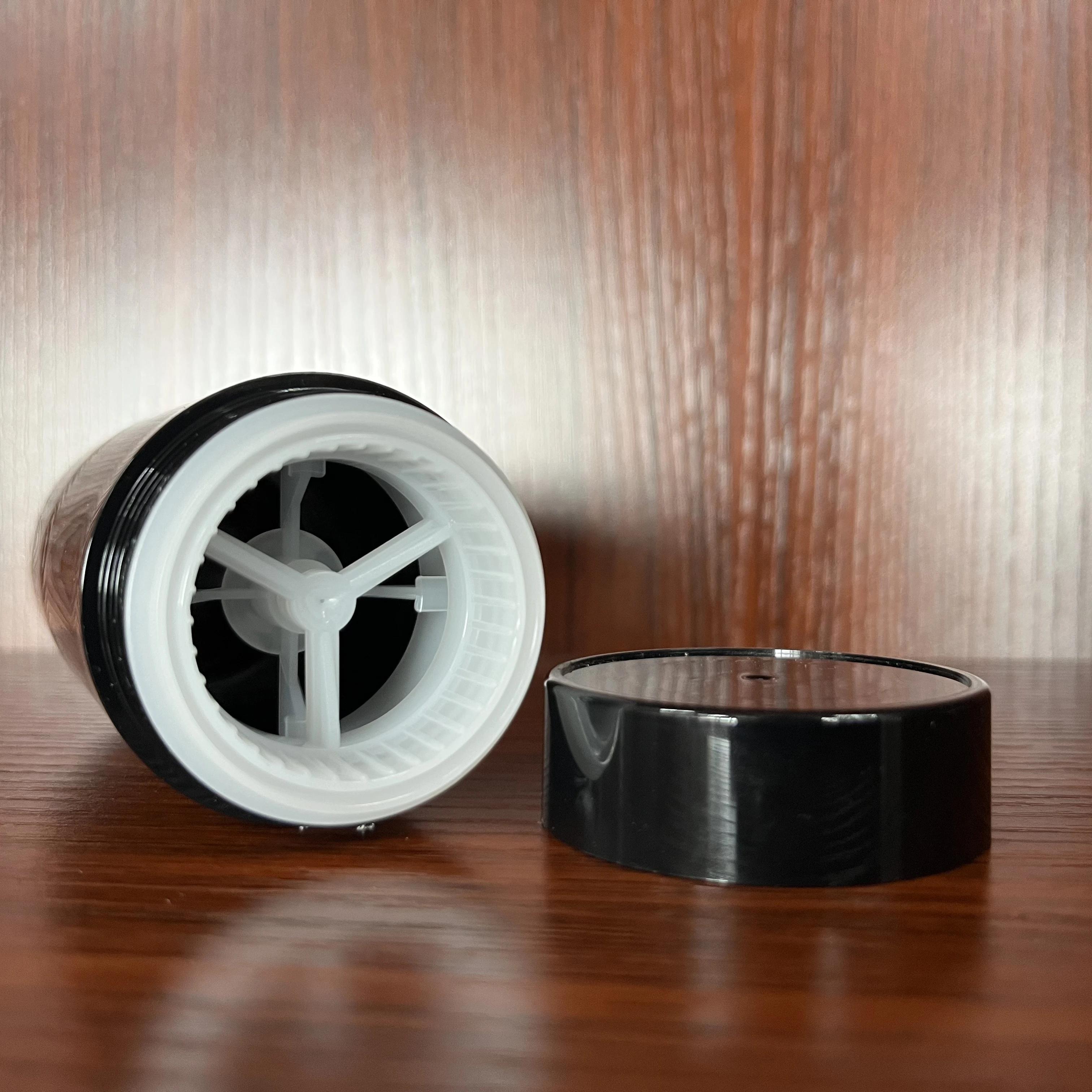 Recyclable  Stock 15g 30g 50g 75g Round AS deodorant tube roll on twist up stick