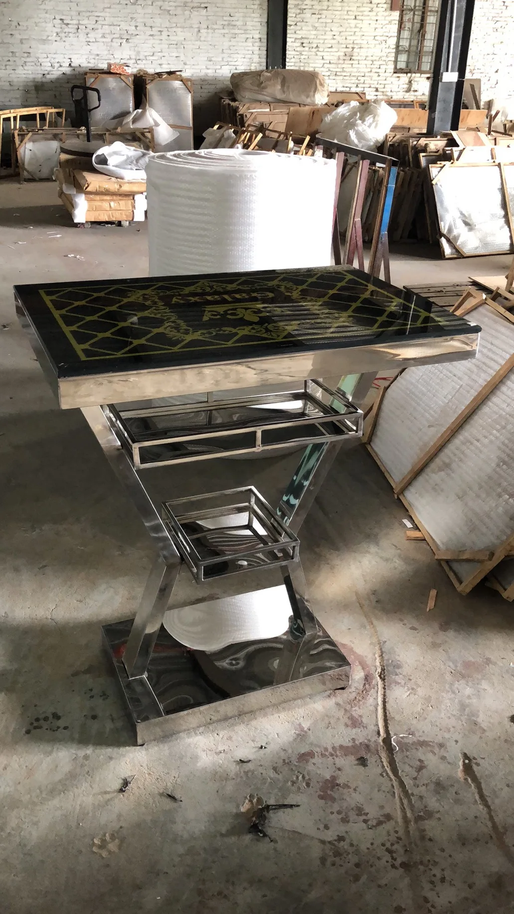 Customized Logo Stainless Steel Metal KTV Nightclub Bar Table Furnitures