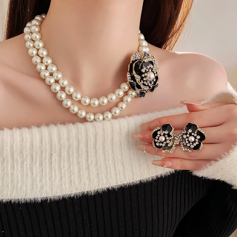 French Vintage Style Necklace with Diamonds and Dripping Oil Flower Pearl Necklace Earrings and Ring Jewelry Set