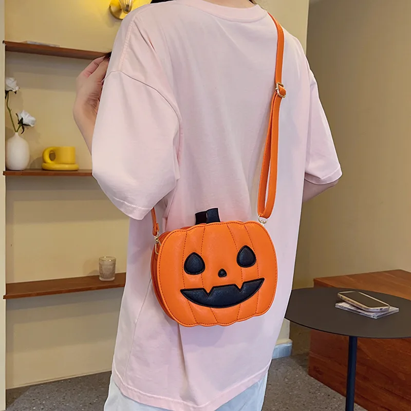 Halloween Pumpkin Shoulder Bag Bat Ornament Fashion PU Purses Funny Halloween Club Party Gift Crossbody Bag