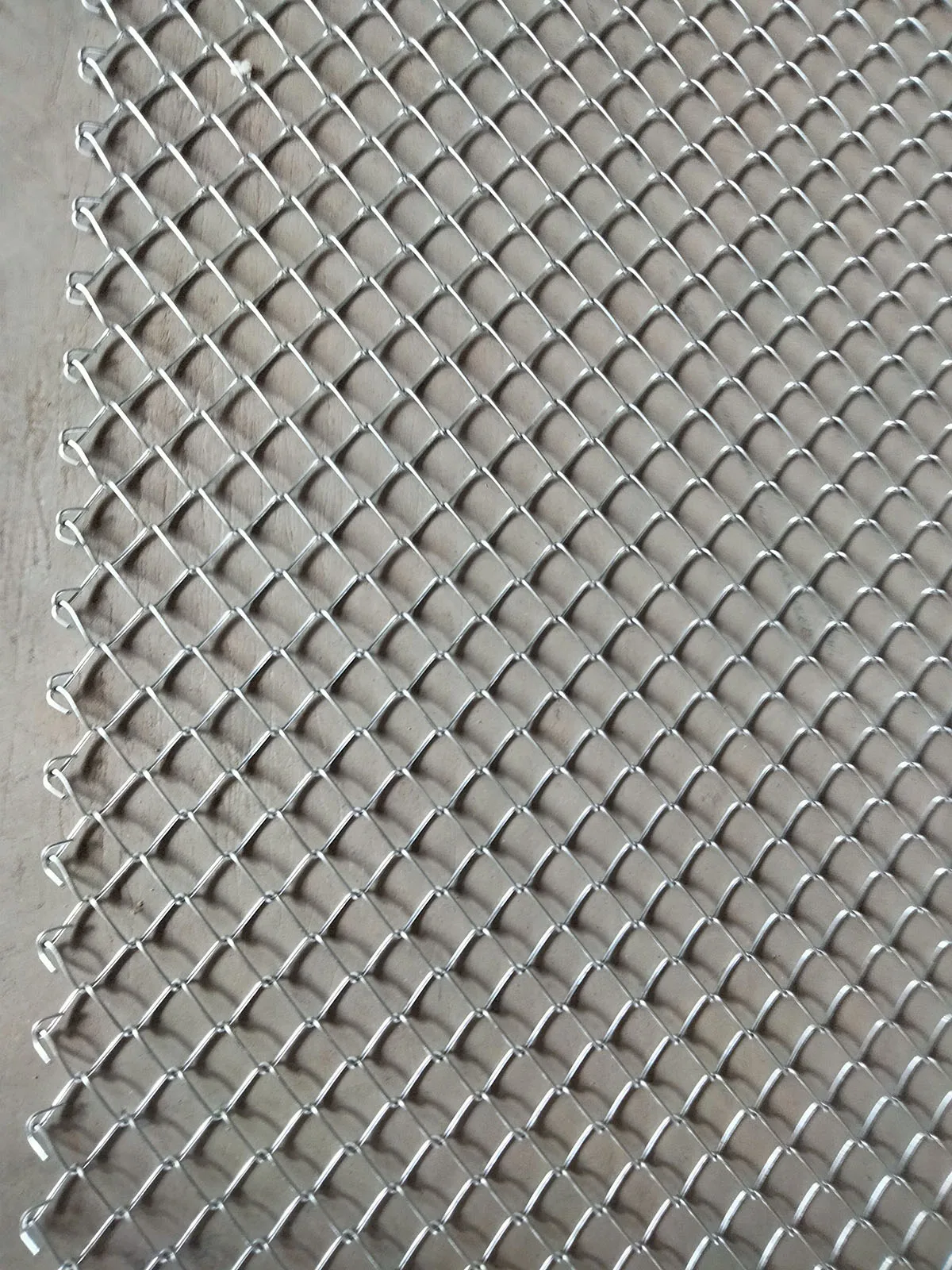 6ft 8ft High Sporting Ground garden prison tennis court yard fence Galvanized Steel Mesh solar farm security fencing size