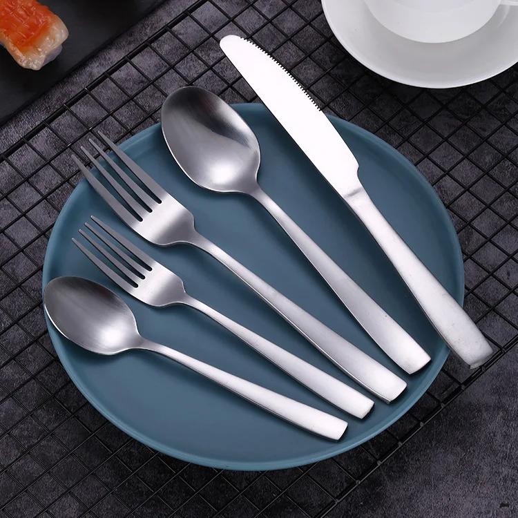 Wholesale 5pcs Stainless Steel Cutlery Square Handle Classic Silverware Set Spoon Fork and Knife Cutlery Set
