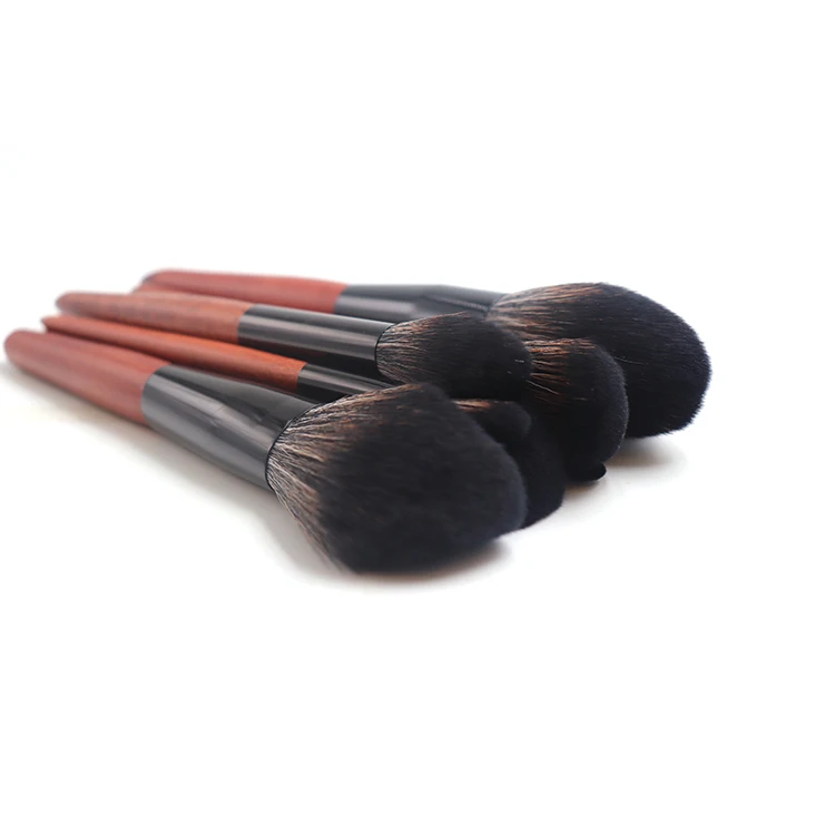 High End Silver Flat Shaped Logo Natural Cute Cruelty Free Makeup Brush Set
