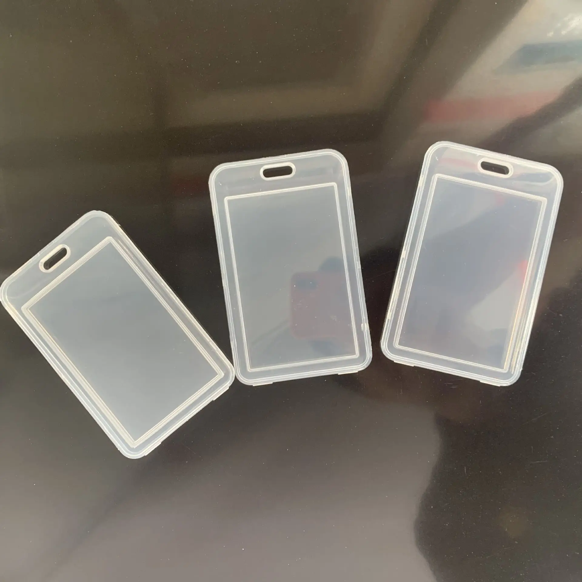 Horizontal Plastic Transparent Staff Working ID card Case Waterproof Name Badge Holder for school