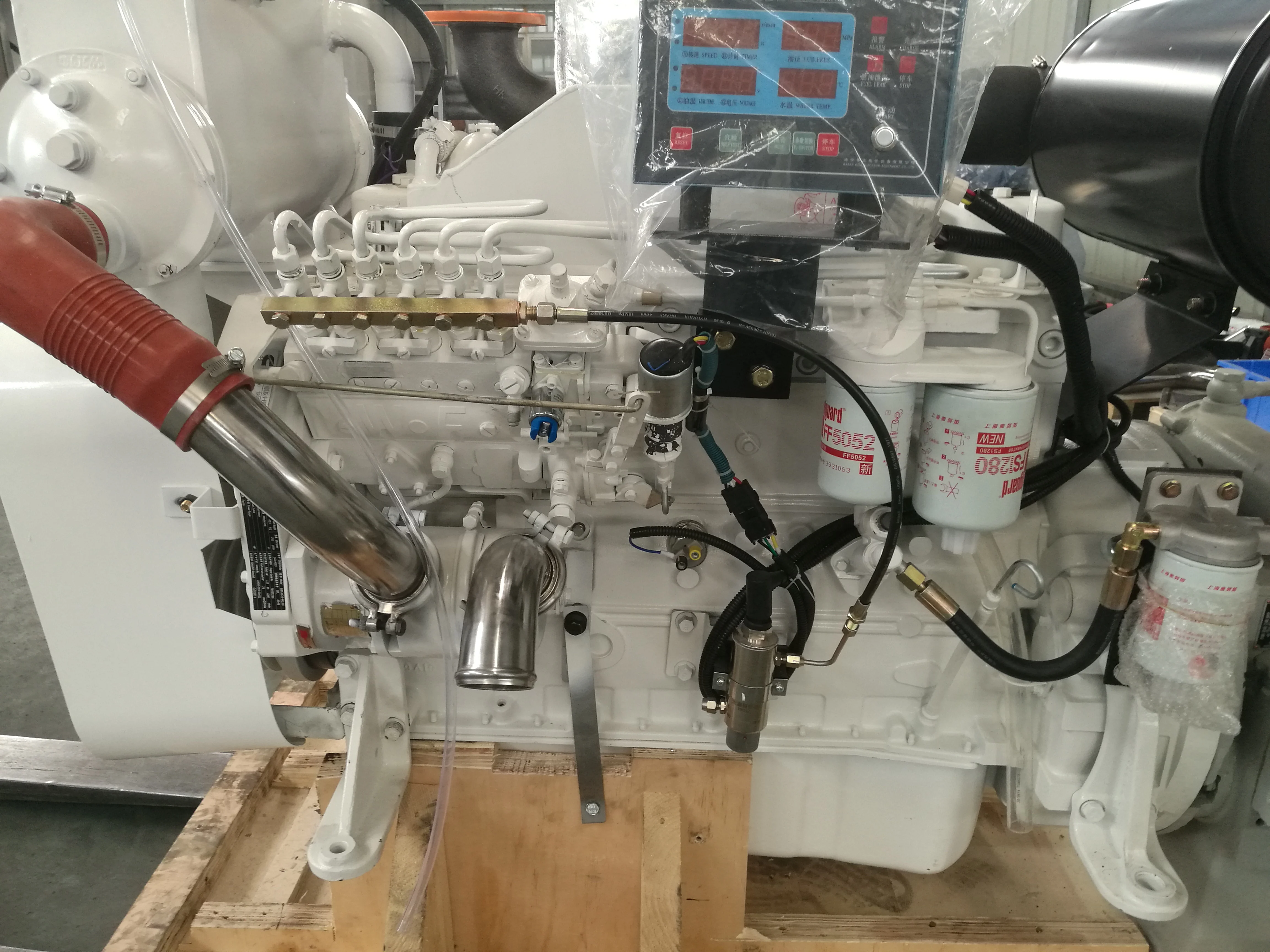  Лидер продаж партиями по 6 цилиндров 120hp 6BTA5.9-M120 scdc дизельный двигатель для морской