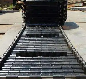 Steel Scraps Conveyor Industrial Hinged Conveyor Chain Chip Belt